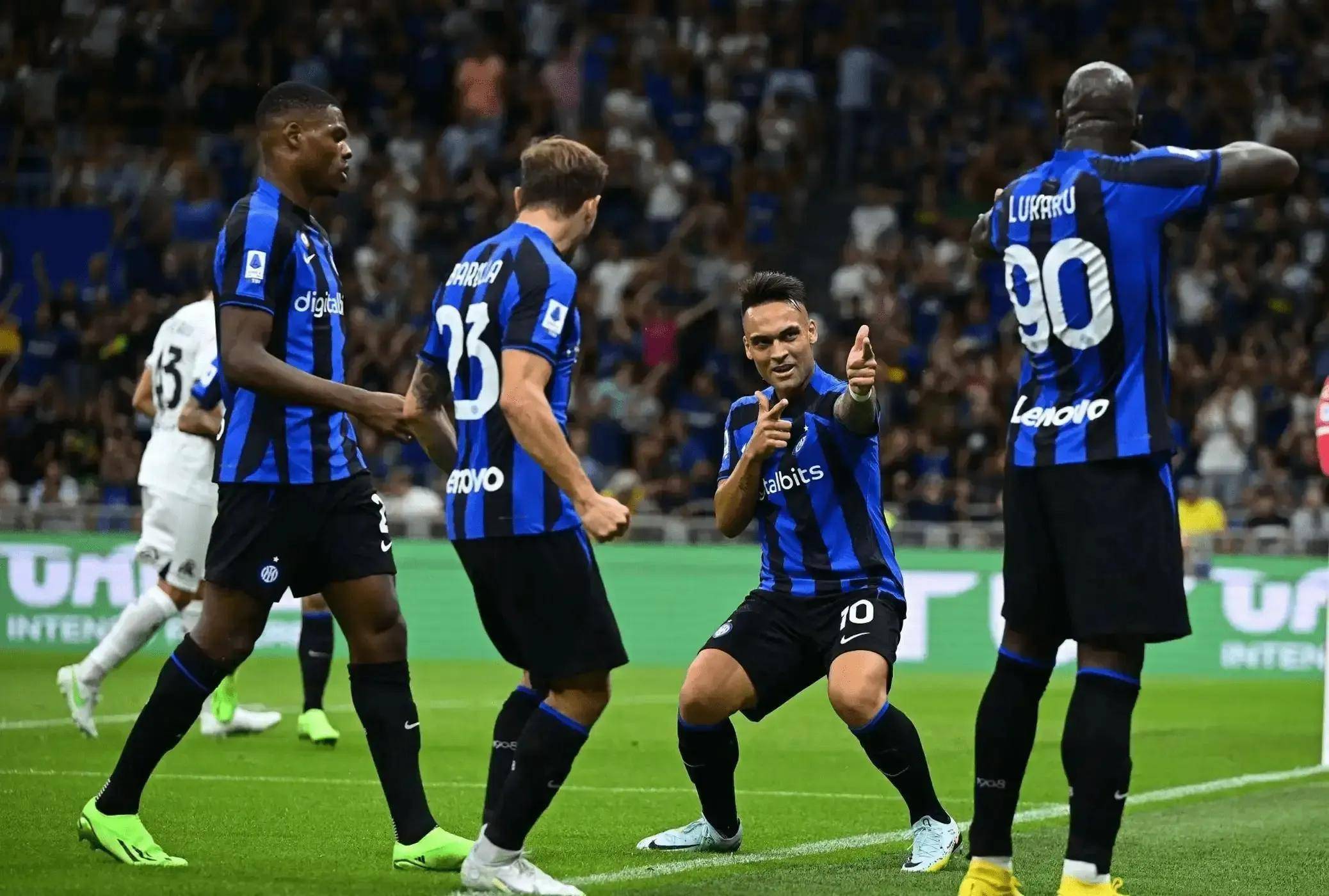 战火重燃,意大利球迷热情高涨 战火重燃,意大利球迷热情高涨