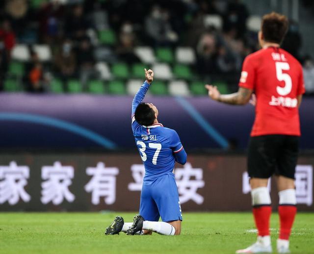 建业主场被上港绝平,遗憾丢分 建业主场被上港绝平,遗憾丢分