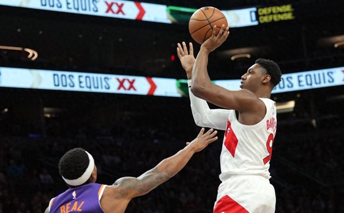 猛龙队球员连续3场比赛上演空砍一幕 猛龙队球员连续3场比赛上演空砍一幕