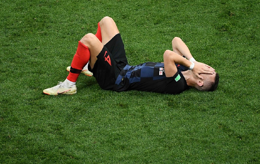 卡尔热基奇遭遇环岛护驾,巴萨暴怒对筹击 卡尔热基奇遭遇环岛护驾,巴萨暴怒对筹击