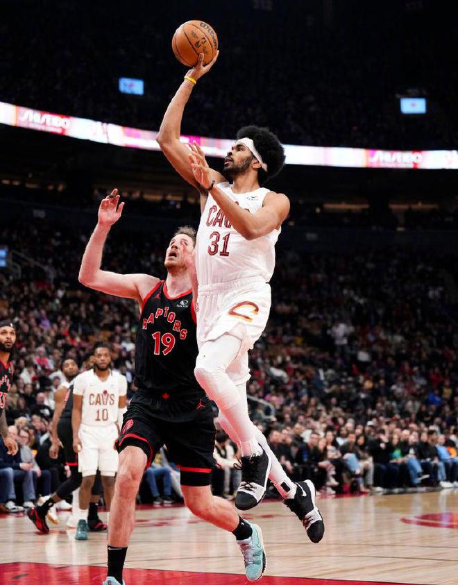 骑士大胜猛龙,东部决赛胜出晋级总决赛 骑士大胜猛龙,东部决赛胜出晋级总决赛