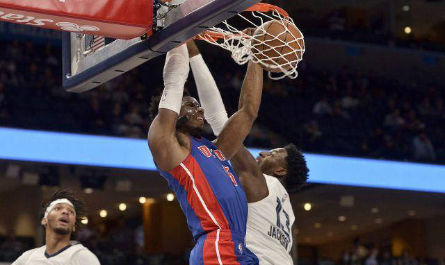 利雅得中央队突破困境,赢下比赛晋级希望增大 利雅得中央队突破困境,赢下比赛晋级希望增大