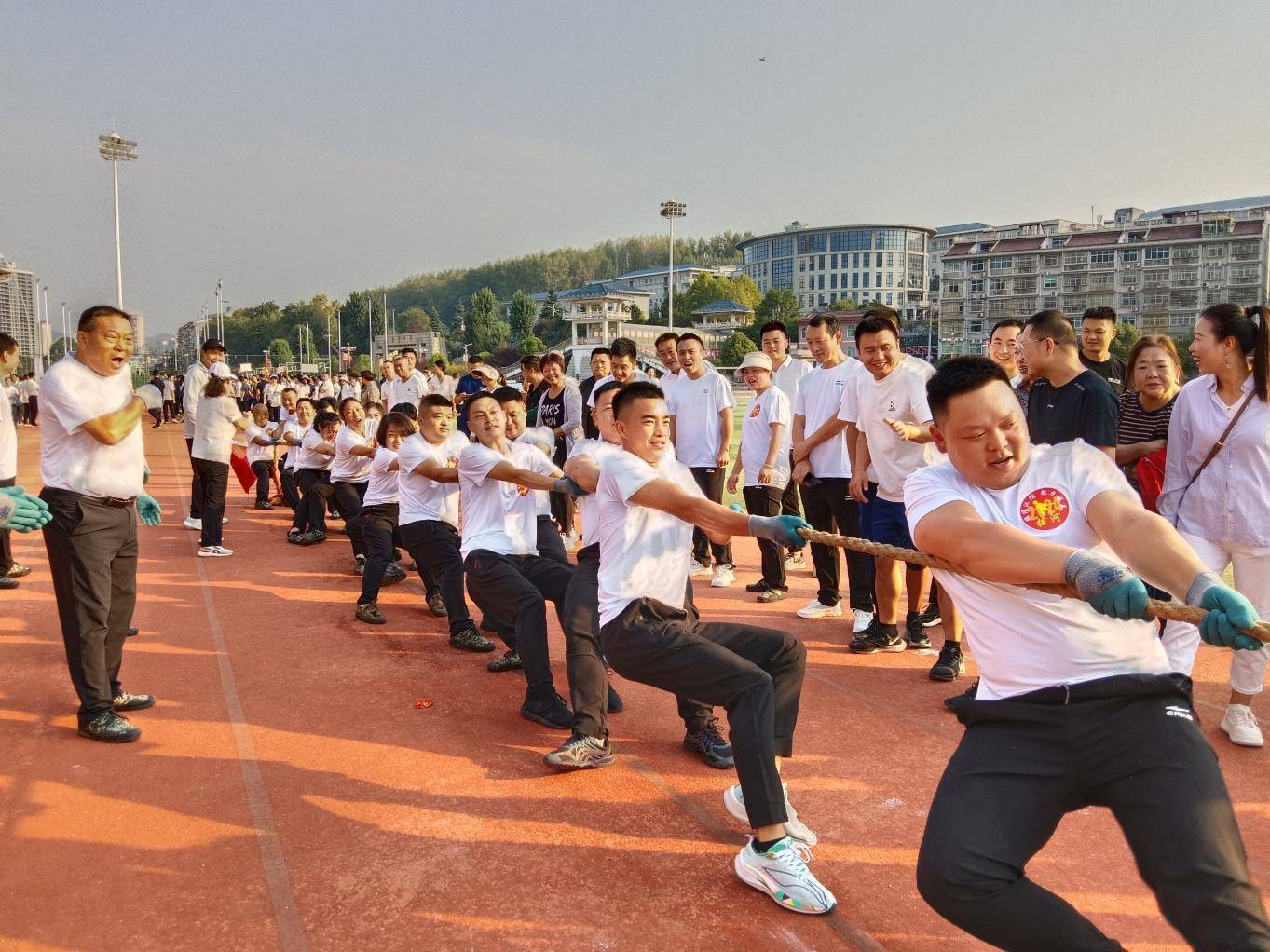 砥砺前行!参赛选手艰苦训练拼尽全力 砥砺前行!参赛选手艰苦训练拼尽全力