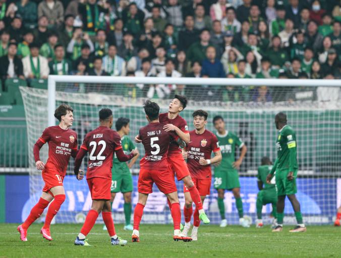 上港客场战胜泰达,奥斯卡梅开二度帮助球队获得三分 上港客场战胜泰达,奥斯卡梅开二度帮助球队获得三分