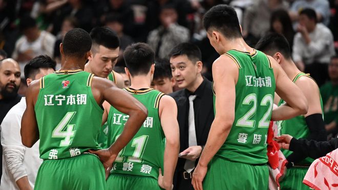 辽宁男篮主场告捷,队员精神面貌显现出好转 辽宁男篮主场告捷,队员精神面貌显现出好转