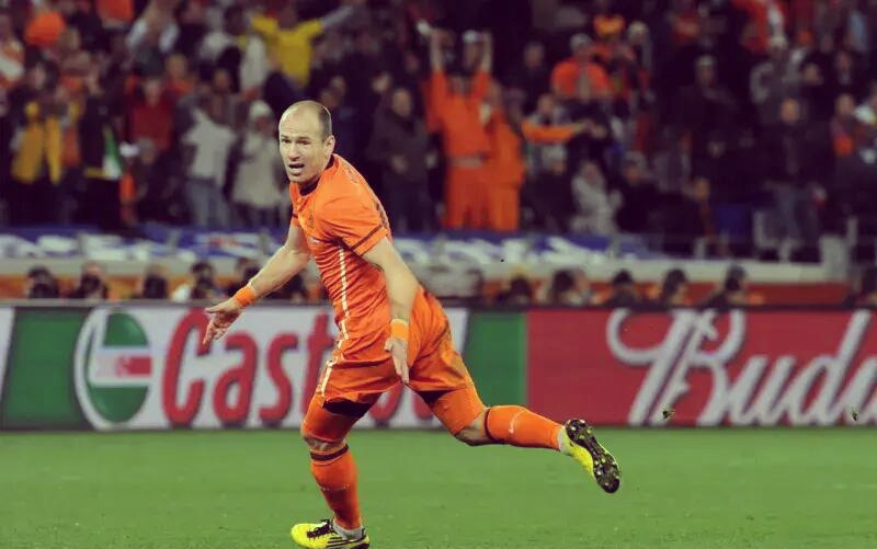 荷兰队逆转击败克罗地亚,赢得关键胜利 荷兰队逆转击败克罗地亚,赢得关键胜利