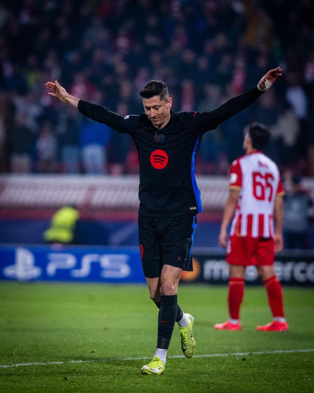 巴萨新援完美首秀,助球队夺取胜利 巴萨新援完美首秀,助球队夺取胜利