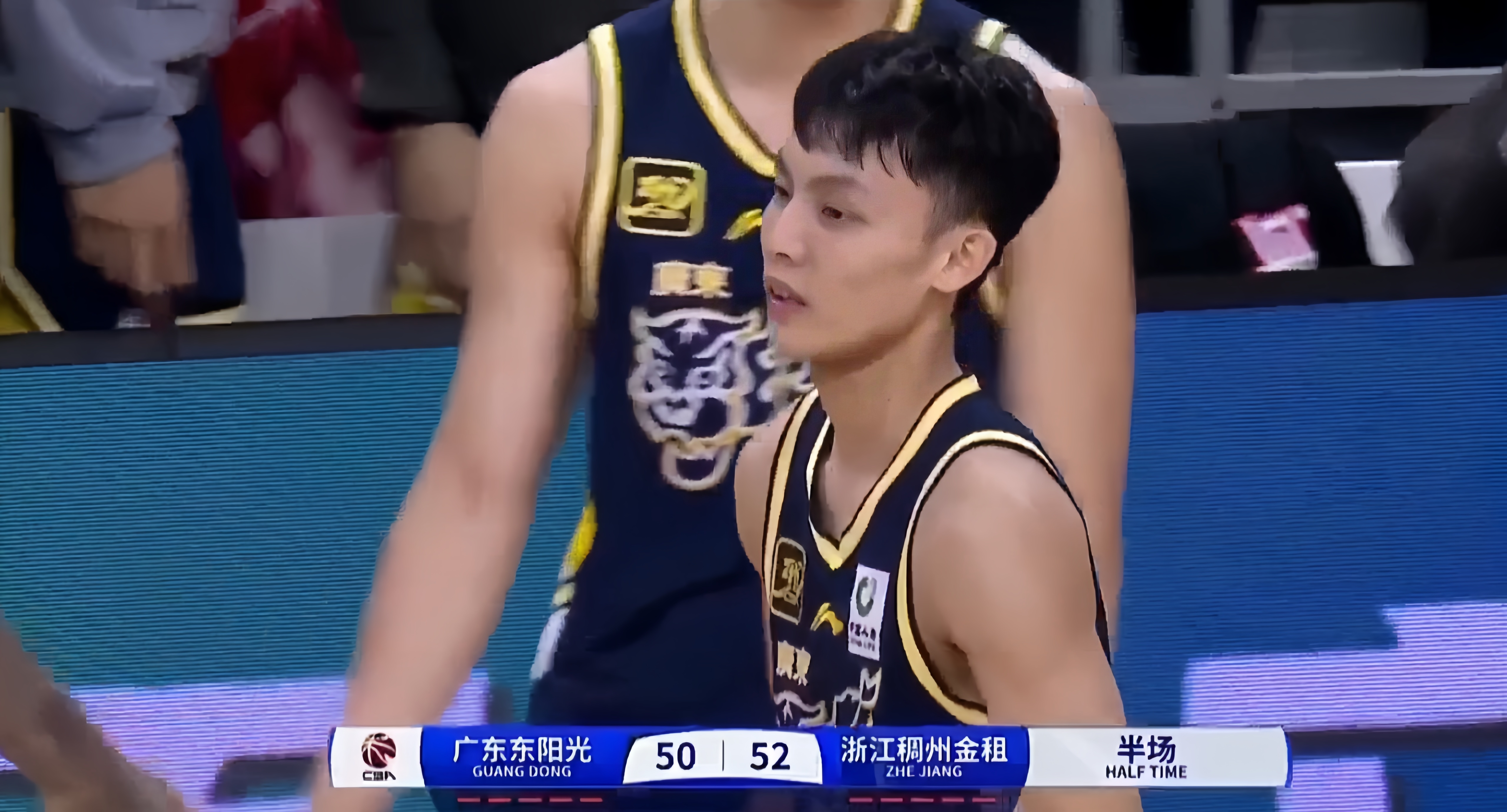 广东男篮连续失利,实力突显不足 广东男篮连续失利,实力突显不足