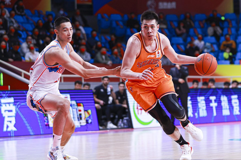 河南男篮在近期比赛中势不可挡 河南男篮在近期比赛中势不可挡