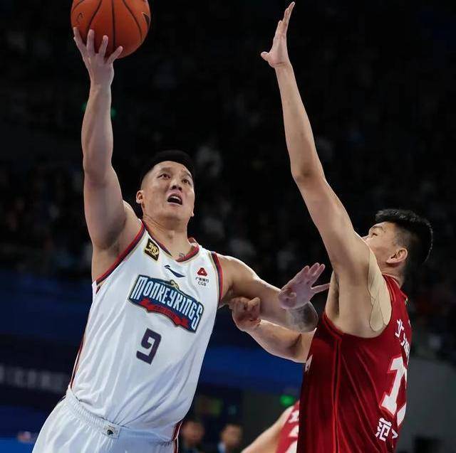 河南男篮在近期比赛中势不可挡 河南男篮在近期比赛中势不可挡