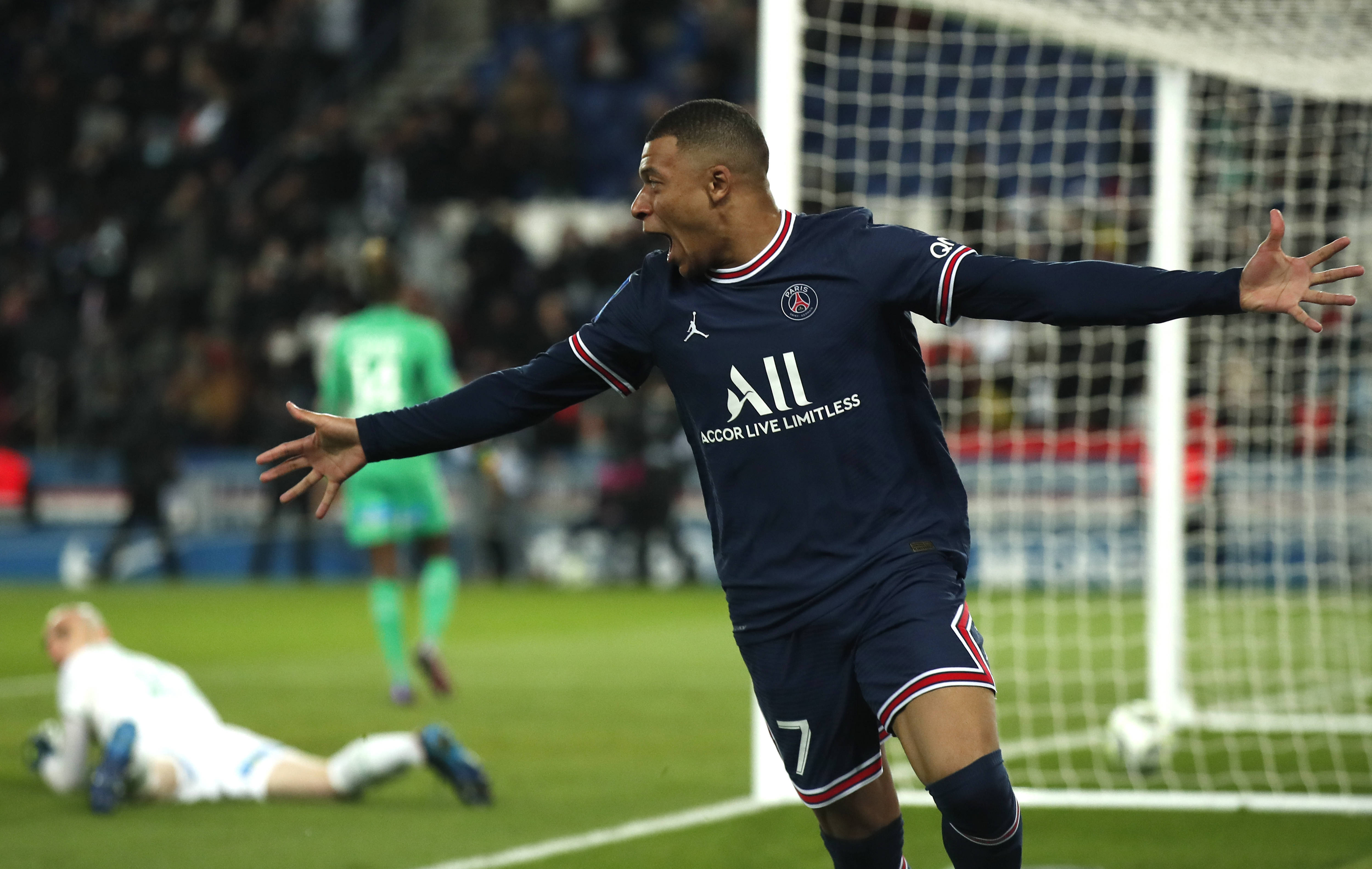 巴黎圣日耳曼球员为下场比赛做好准备 巴黎圣日耳曼球员为下场比赛做好准备