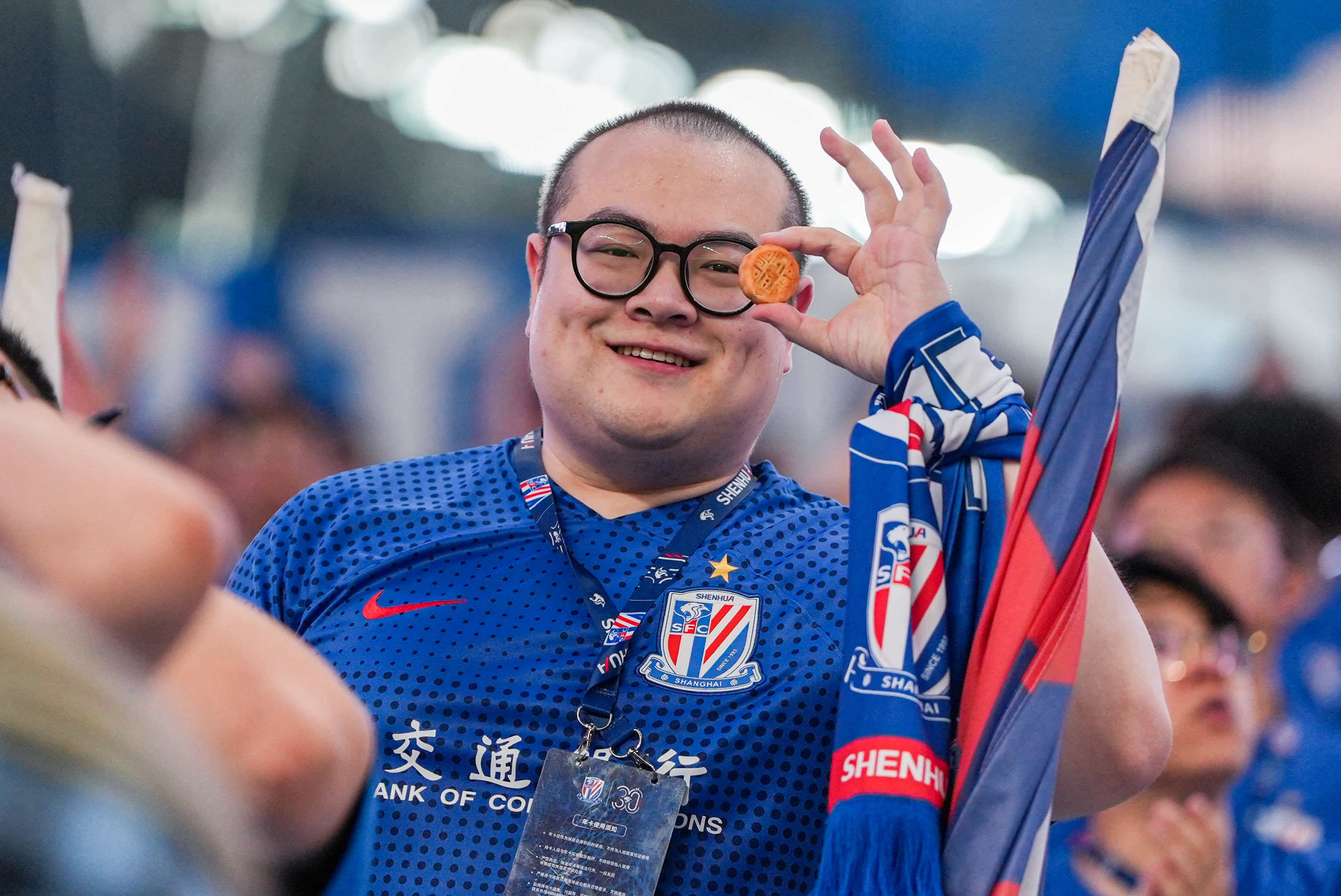 申花主场实现惊艳逆转,取得关键胜利 申花主场实现惊艳逆转,取得关键胜利