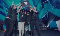 欧预赛战队精神高昂,激情演绎胜利之歌 欧预赛战队精神高昂,激情演绎胜利之歌