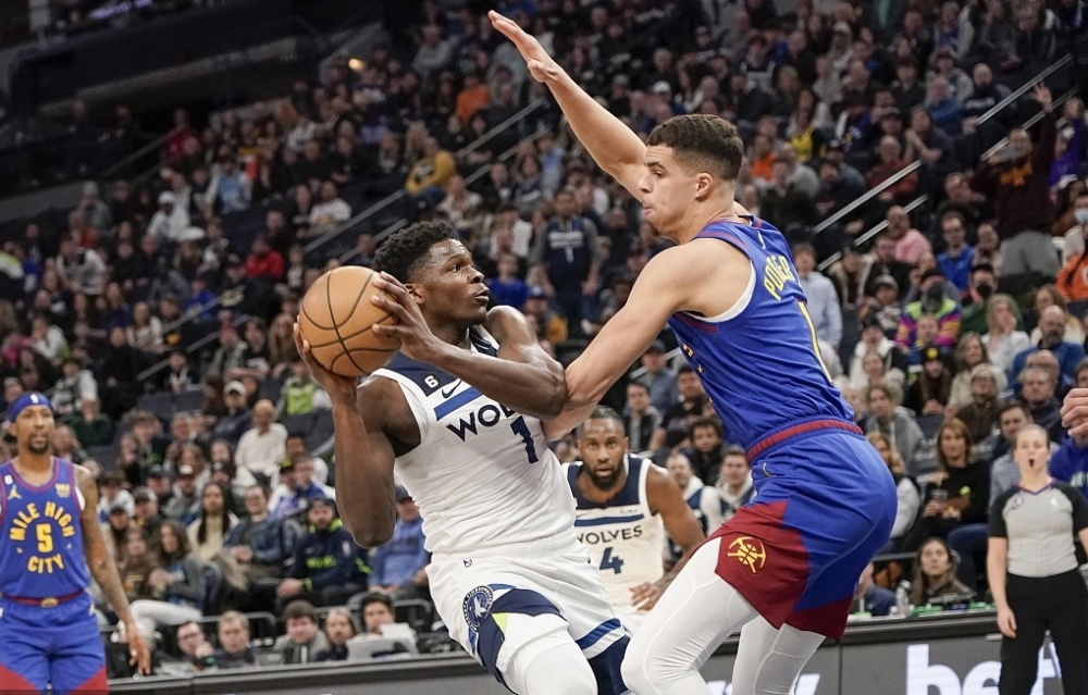 森林狼队遭遇四连败,球迷们焦急等待反弹 森林狼队遭遇四连败,球迷们焦急等待反弹