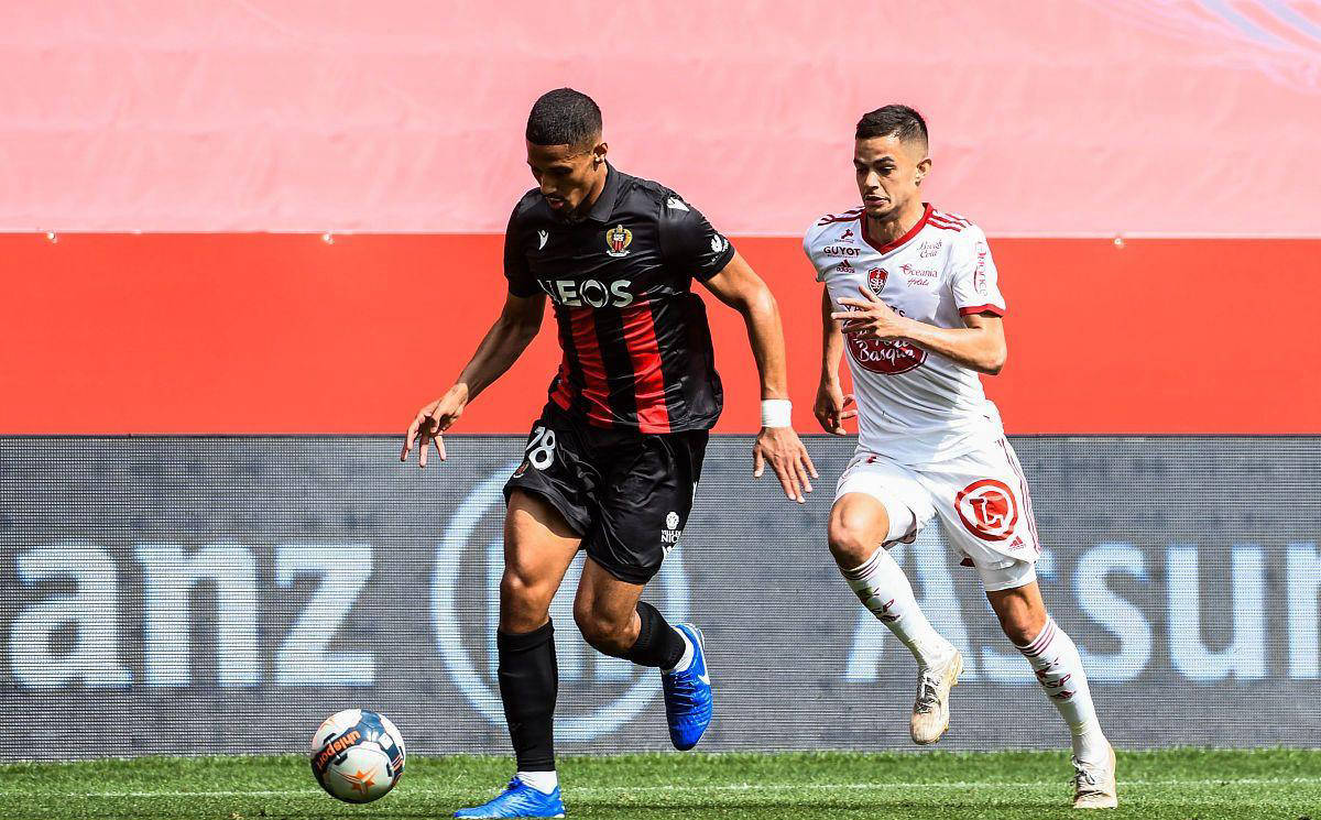 里尔客场不敌马赛,遭遇三连败 里尔客场不敌马赛,遭遇三连败