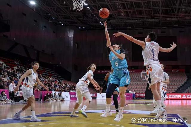 河北队实力不凡,豪取四连胜 河北队实力不凡,豪取四连胜