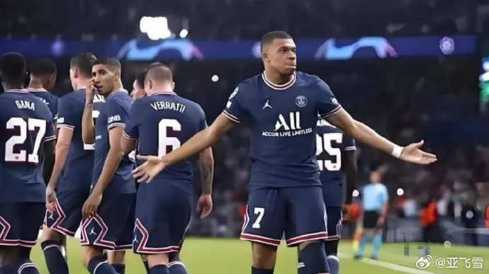 里昂球员受伤情况紧急,球队备战受困 里昂球员受伤情况紧急,球队备战受困