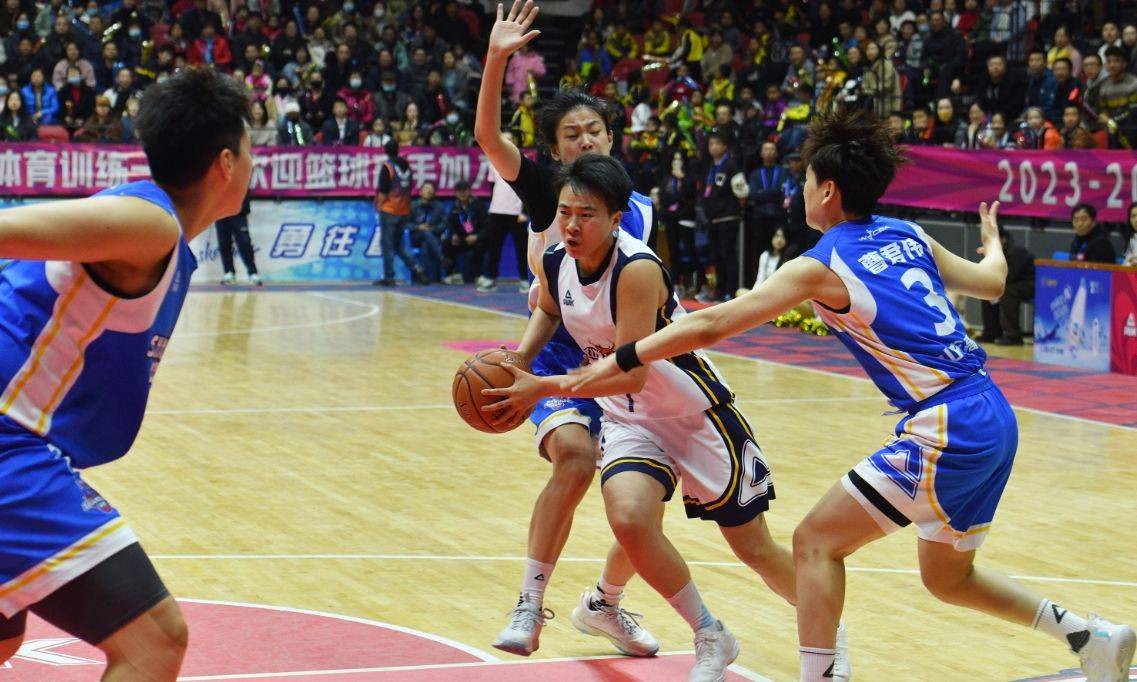 山东女篮意气消沉,CBA联赛或可带动新思路 山东女篮意气消沉,CBA联赛或可带动新思路