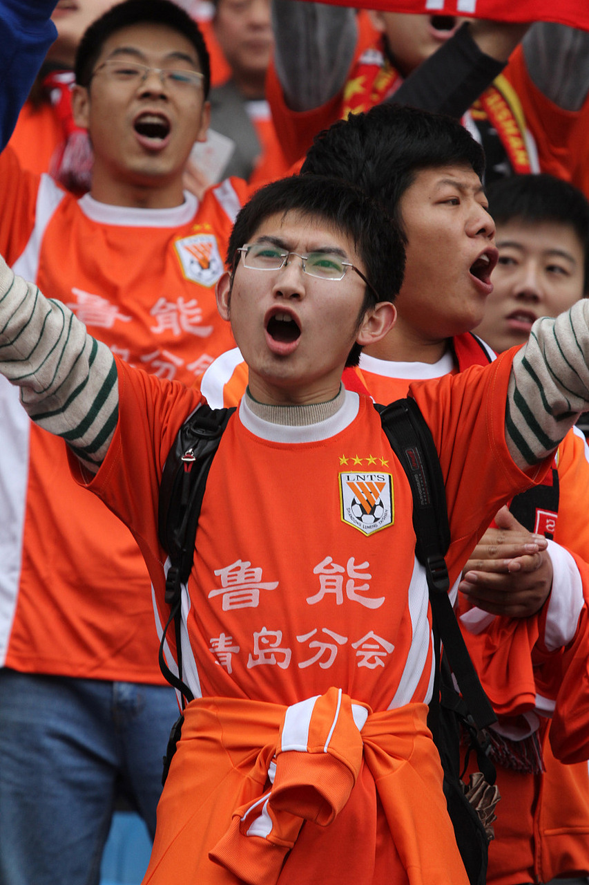 重庆斯威主场不敌山东鲁能,遇到困难 重庆斯威主场不敌山东鲁能,遇到困难