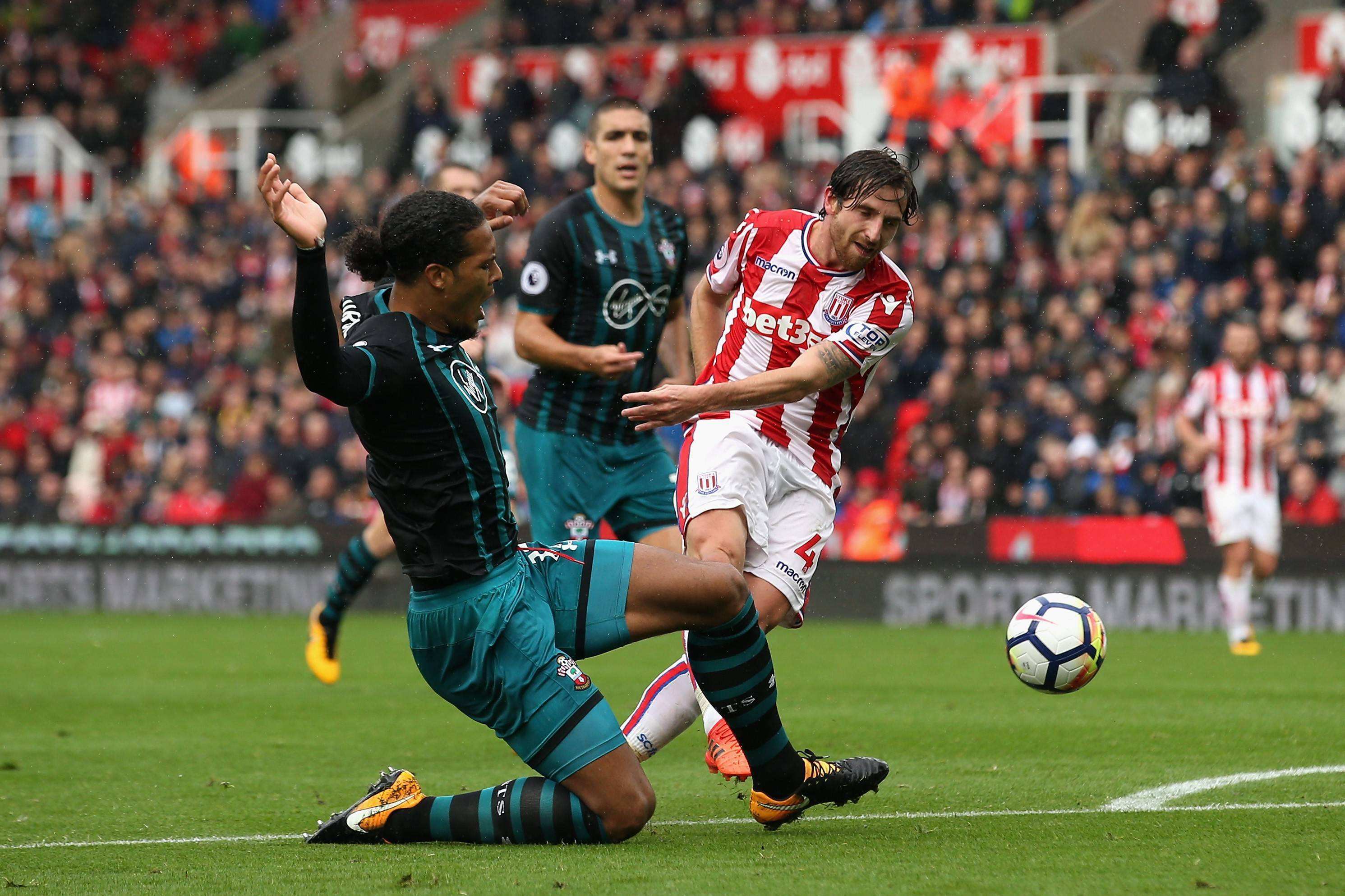 巴恩斯利主场告捷,实现头槌进球 巴恩斯利主场告捷,实现头槌进球