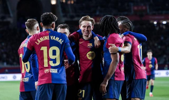 巴萨艰难取胜,瓦伦西亚迎来挑战 巴萨艰难取胜,瓦伦西亚迎来挑战