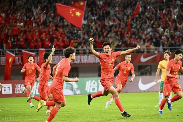 球队备战冲刺夺冠，全力追逐亚洲足坛最高荣誉