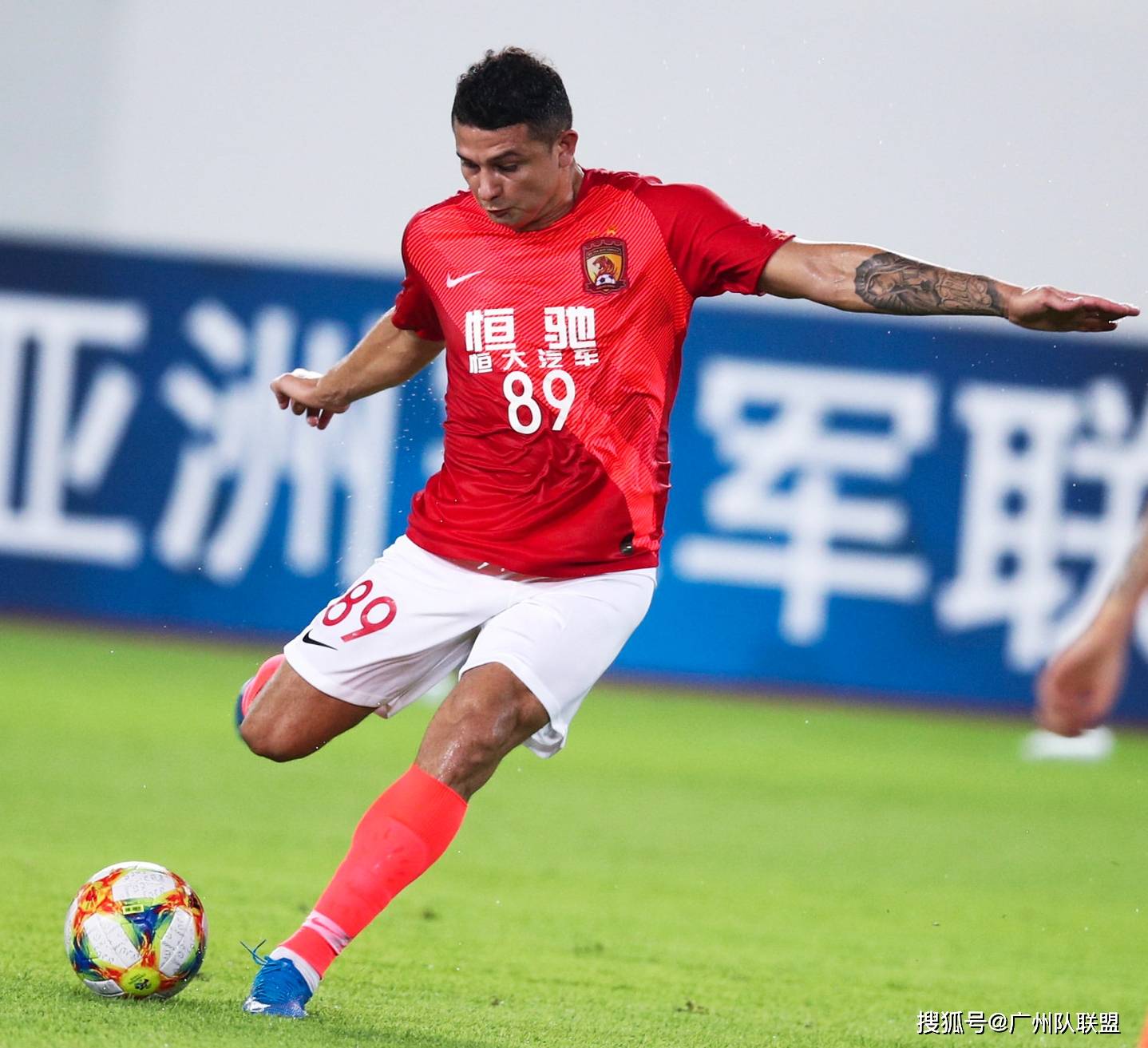 叙利亚队奋力拼搏,欧预赛比赛豪取三分 叙利亚队奋力拼搏,欧预赛比赛豪取三分