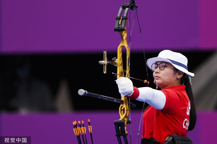瑞典射箭选手击中红心，夺得金牌
