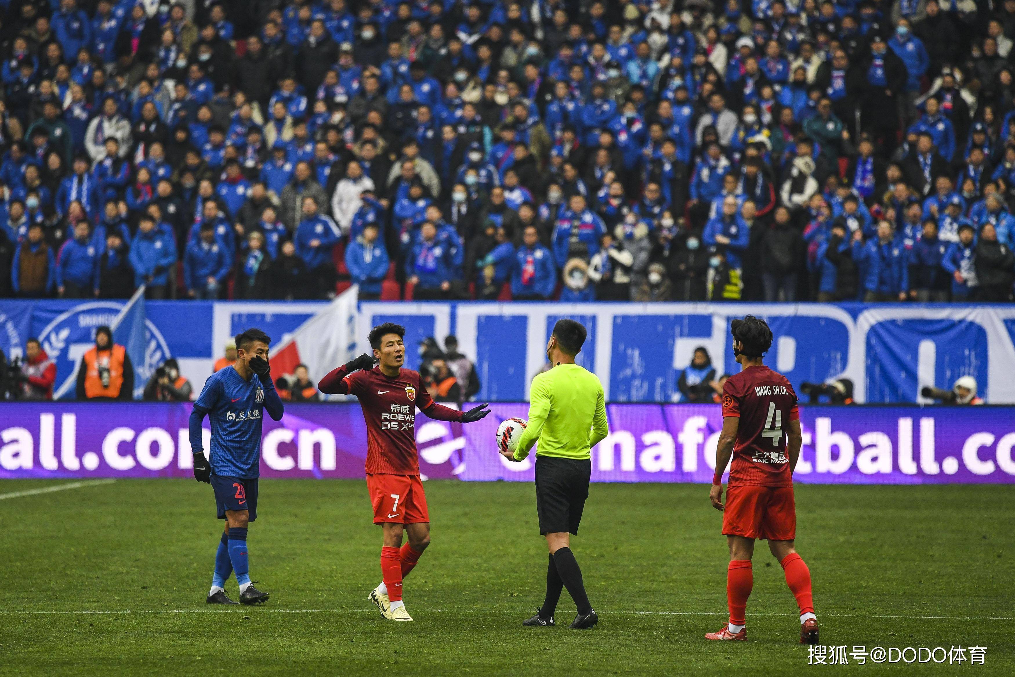 竞争越加激烈,球队间实力差距逐渐显现 竞争越加激烈,球队间实力差距逐渐显现