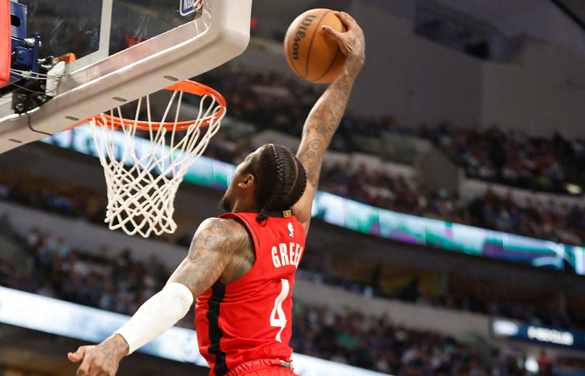 火箭客场力克独行侠,取得五连胜 火箭客场力克独行侠,取得五连胜