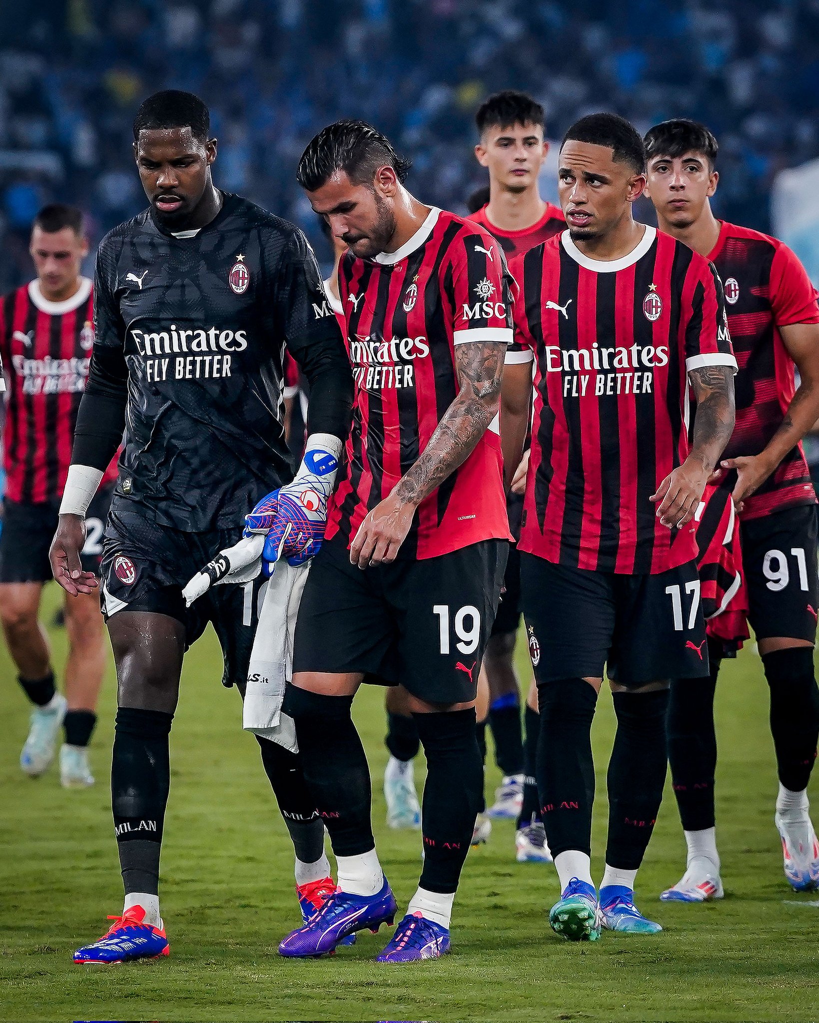 AC米兰新帅上任,全队迎来新局面 AC米兰新帅上任,全队迎来新局面