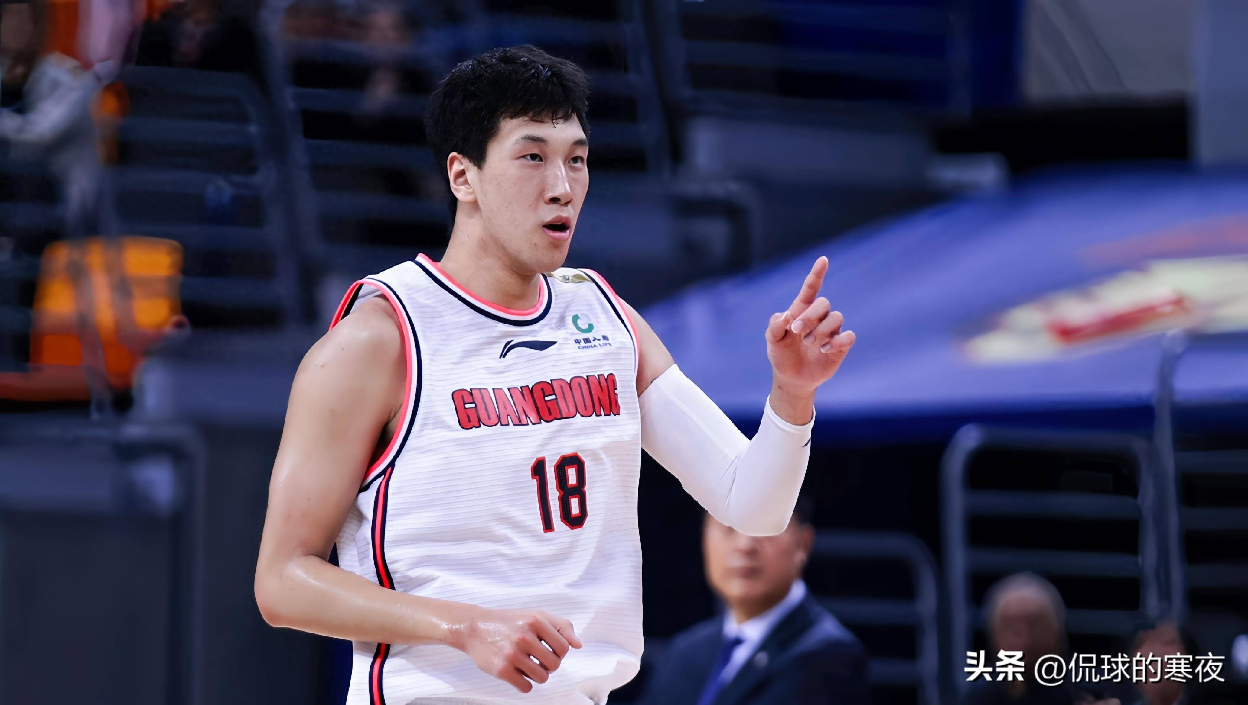 吉林主场大胜,击溃对手稳定比赛局面 吉林主场大胜,击溃对手稳定比赛局面