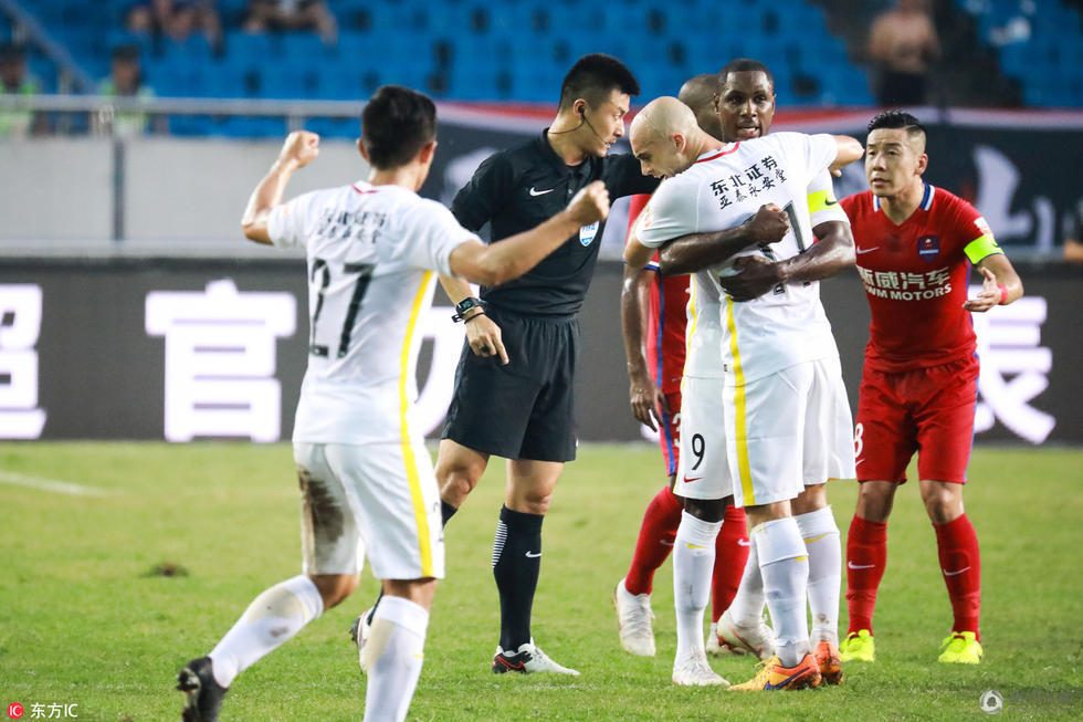 重庆斯威局势欠佳换策亟需,教练议宣变换打法 重庆斯威局势欠佳换策亟需,教练议宣变换打法