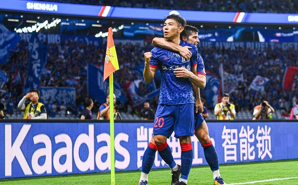 外援战略调整,球队实力飙升,力拼冠军! 外援战略调整,球队实力飙升,力拼冠军!