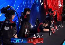 阿雅克肆意进攻,轻松击败对手 阿雅克肆意进攻,轻松击败对手