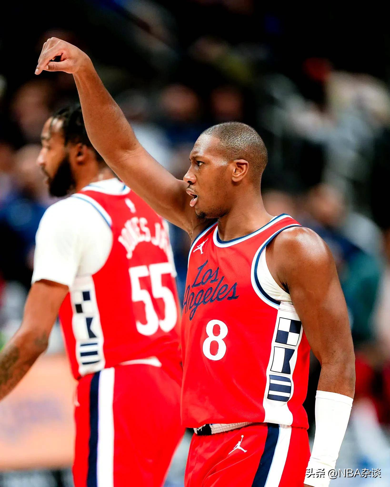 快船队主教练赞扬球队团结精神 快船队主教练赞扬球队团结精神