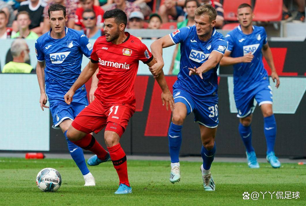 霍芬海姆教头神秘魅力,助球队征服险阻 霍芬海姆教头神秘魅力,助球队征服险阻