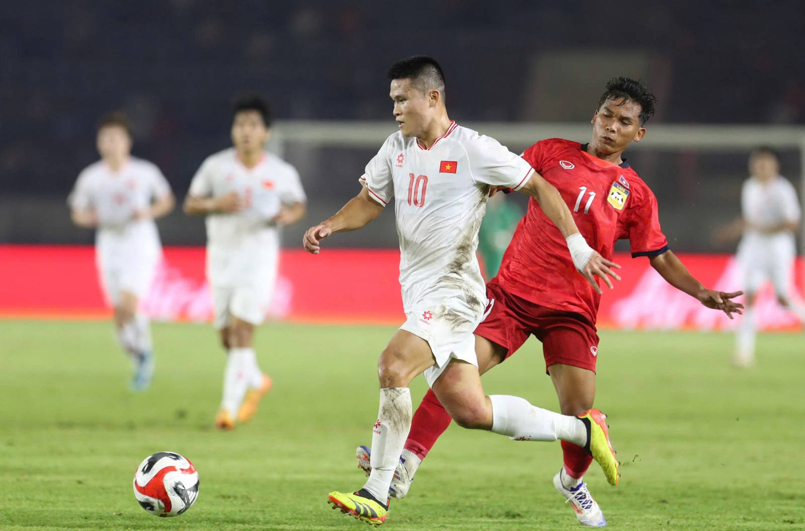 越南球队豪取胜利,令人耳目一新 越南球队豪取胜利,令人耳目一新