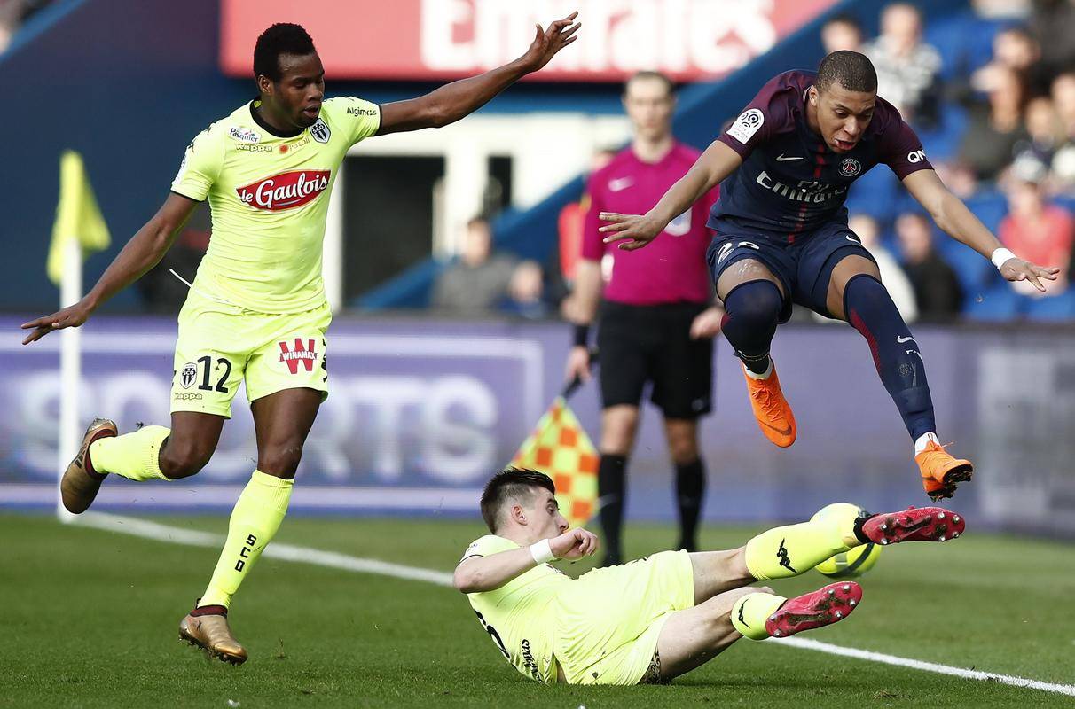 兰斯主场逼平图卢兹，保持稳定表现