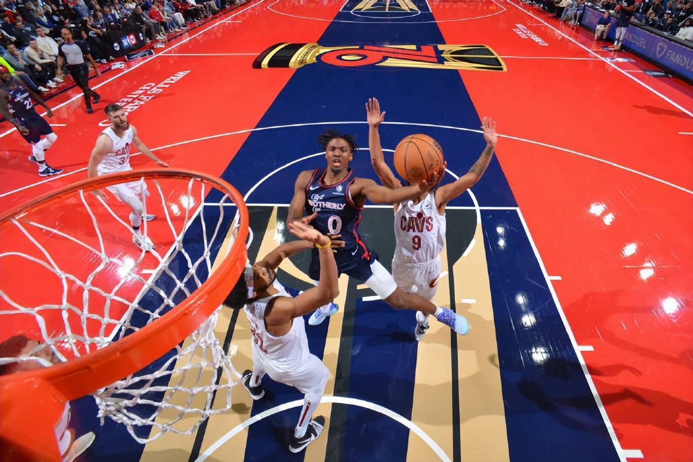 76人告捷奇才，恩比德季后赛表现抢眼