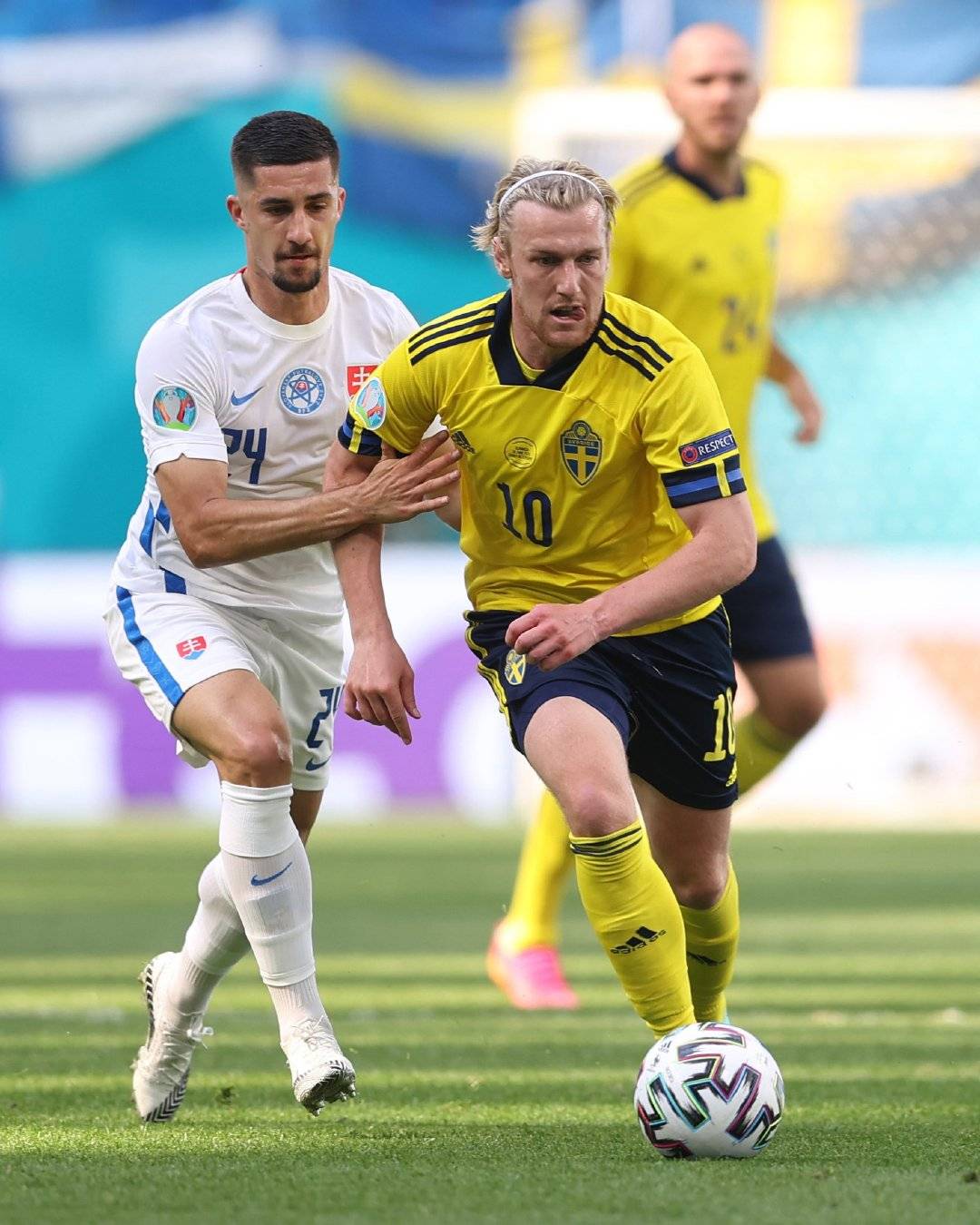 捷克惊险淘汰斯洛伐克,闯入欧预赛四强 捷克惊险淘汰斯洛伐克,闯入欧预赛四强