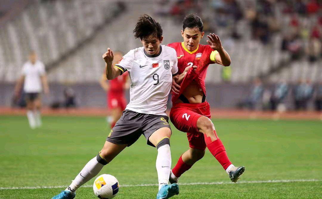 亚洲联赛选手在训练中展现实力 亚洲联赛选手在训练中展现实力