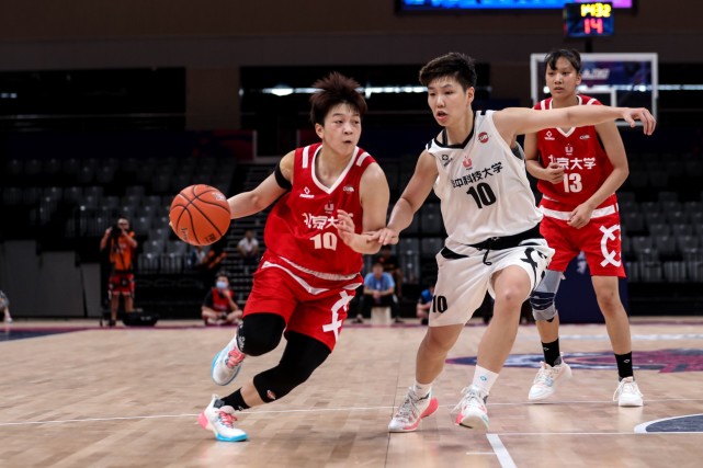 艰难拼搏:两队一决高下,谁能在苦战中脱颖而出 艰难拼搏:两队一决高下,谁能在苦战中脱颖而出