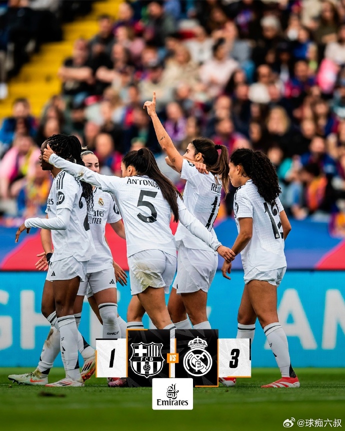 意大利国家女子足球队在比赛中脱颖而出 意大利国家女子足球队在比赛中脱颖而出