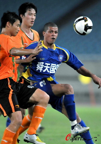 江苏舜天队迅速调整,备战下场比赛 江苏舜天队迅速调整,备战下场比赛