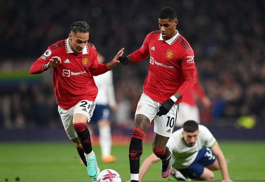 曼联主场遭遇尴尬，领跑位置岌岌可危